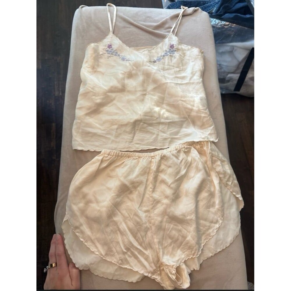 Vintage Victoria’s Secret 100% pure silk sleep set